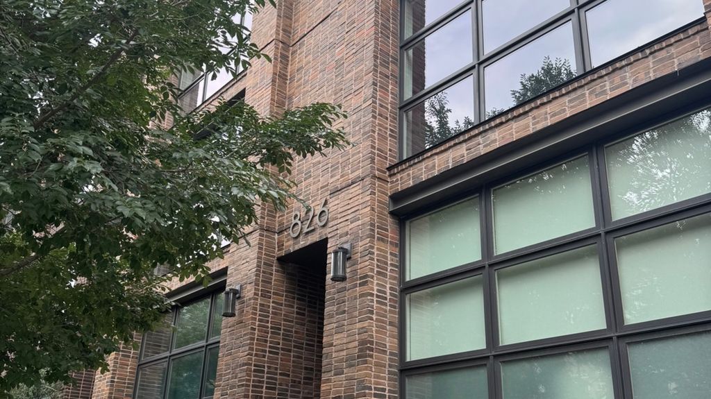 826 N Marshfield Avenue 3S, Chicago, IL 60622 — exterior