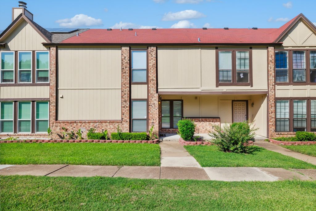 2405 Long Ridge Lane, Arlington, TX 76014