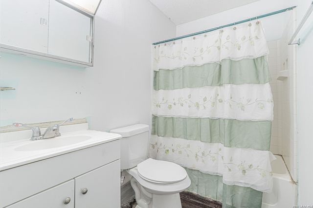 10805 Hollowell Rd, Atascosa, TX 78002