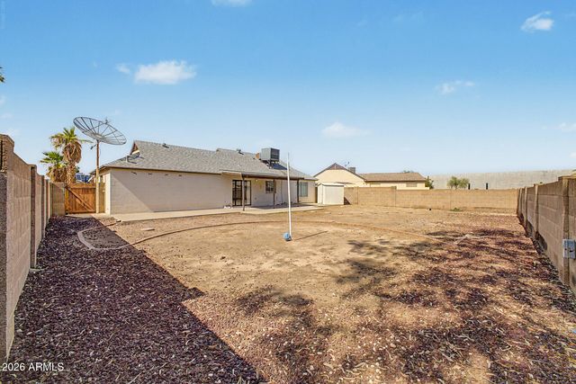10719 W VISTA Avenue, Glendale, AZ 85307