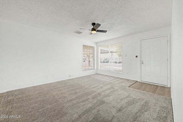 10719 W VISTA Avenue, Glendale, AZ 85307