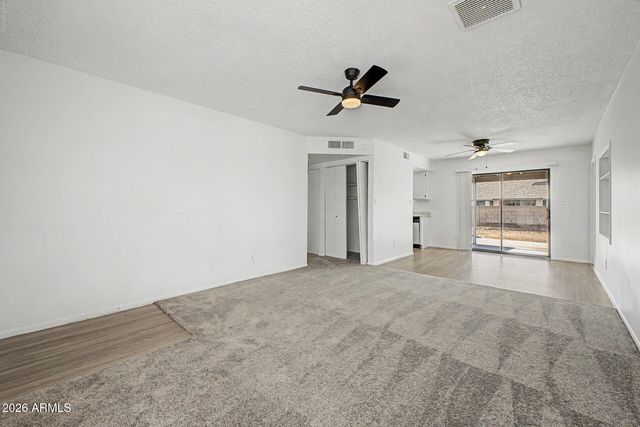 10719 W VISTA Avenue, Glendale, AZ 85307