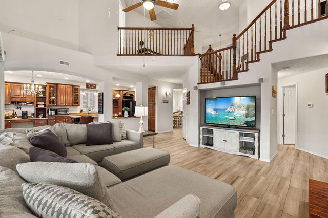 1917 Paseo De La Villa SE, Rio Rancho, NM 87124