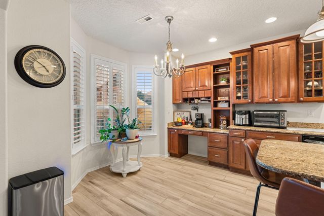 1917 Paseo De La Villa SE, Rio Rancho, NM 87124