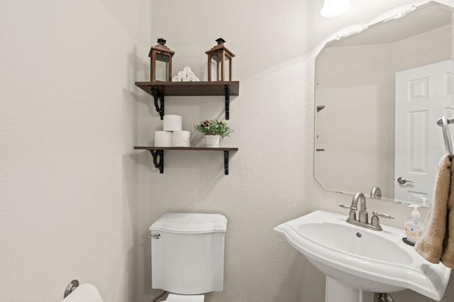 1917 Paseo De La Villa SE, Rio Rancho, NM 87124