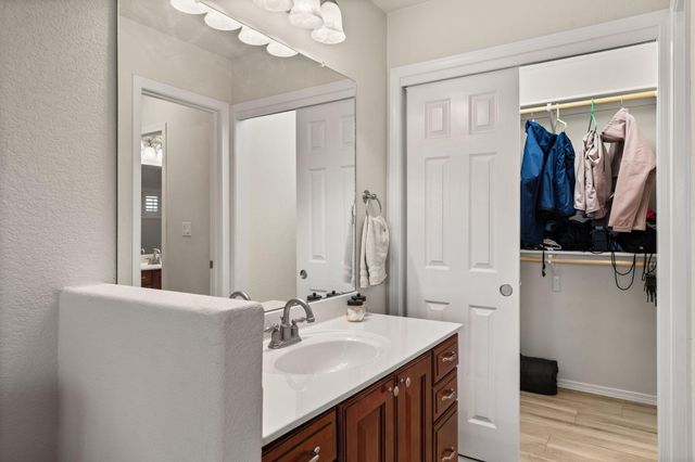 1917 Paseo De La Villa SE, Rio Rancho, NM 87124