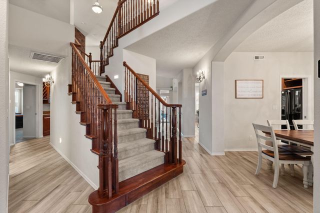 1917 Paseo De La Villa SE, Rio Rancho, NM 87124