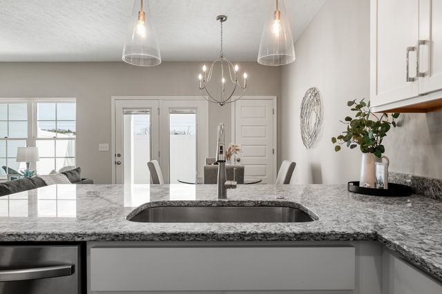 23 Hardwood Rd, Tullahoma, TN 37388