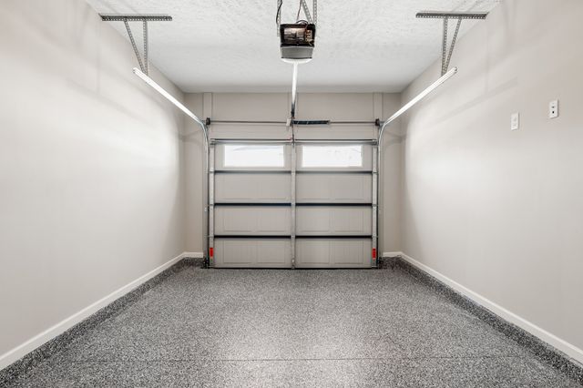 23 Hardwood Rd, Tullahoma, TN 37388