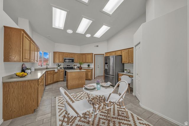 2287 W 1050 N, Hurricane, UT 84737