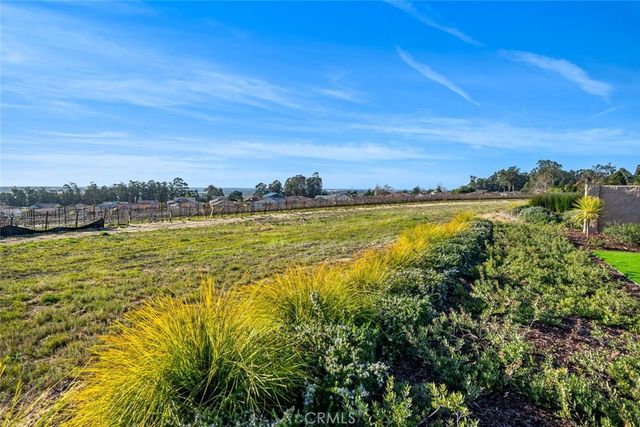 1658 Eucalyptus Road, Nipomo, CA 93444