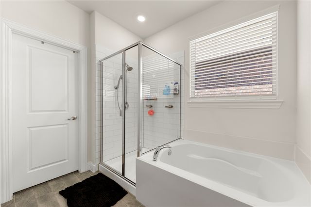 11017 Los Alamos Drive, Aubrey, TX 76227