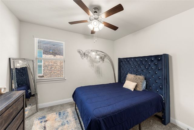 11017 Los Alamos Drive, Aubrey, TX 76227