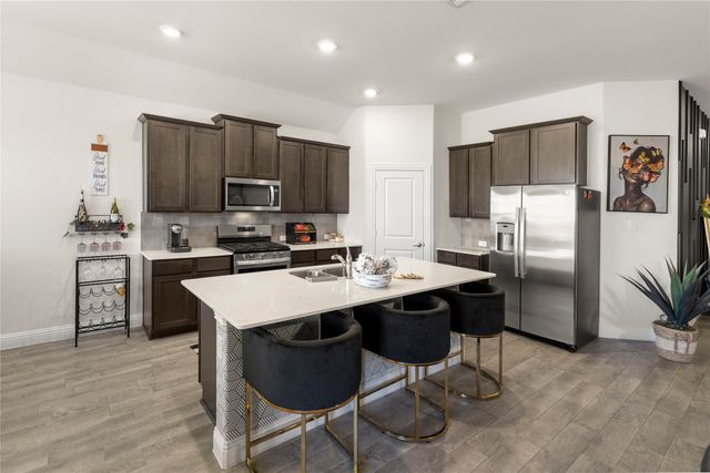 11017 Los Alamos Drive, Aubrey, TX 76227