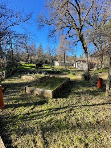 581 Haines Rd, Auburn, CA 95602