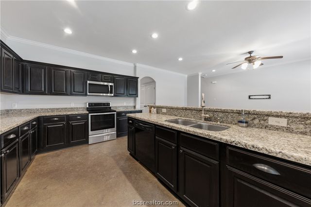 116 Tang Cake Drive, College Station, TX 77845