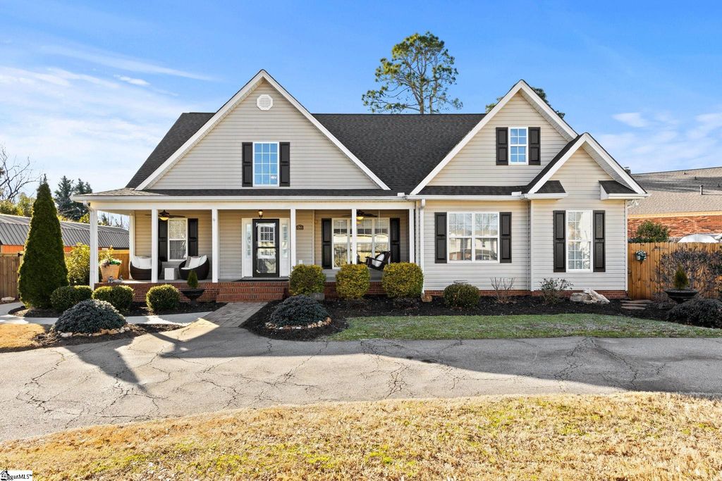116A Ridge Road, Greenville, SC 29607