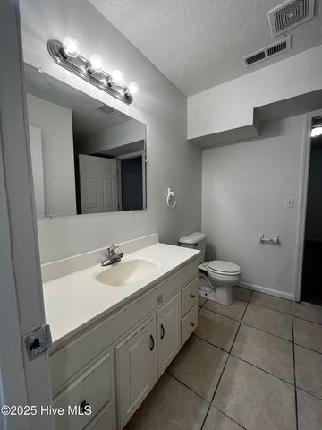 3720 Prices Lane, Wilmington, NC 28405
