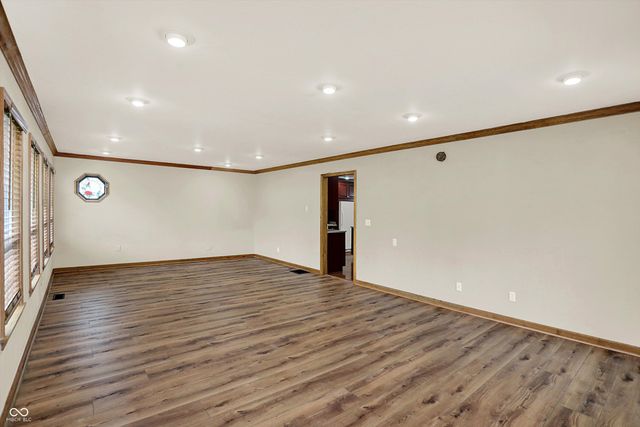 1578 Edgehill Road, Shelbyville, IN 46176