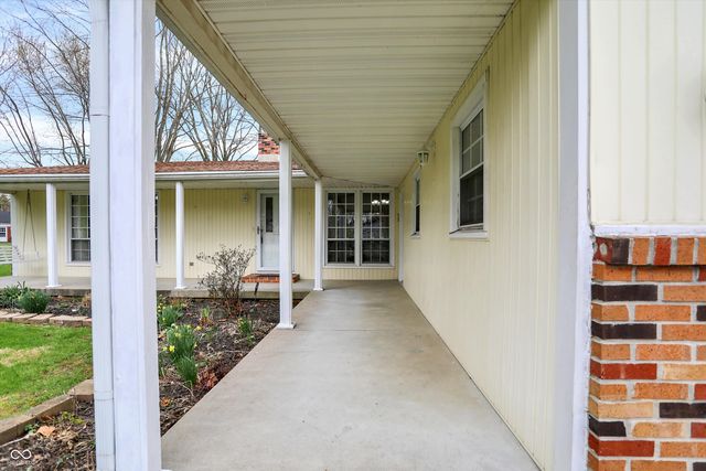 1578 Edgehill Road, Shelbyville, IN 46176