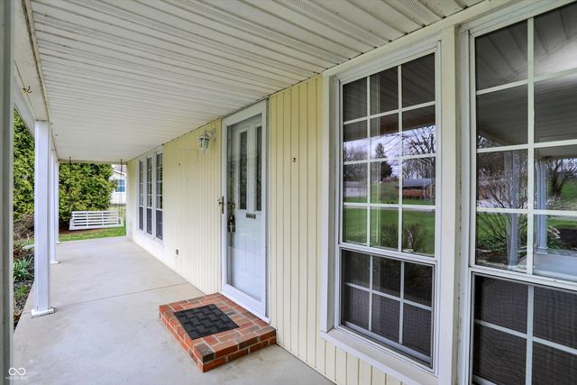 1578 Edgehill Road, Shelbyville, IN 46176