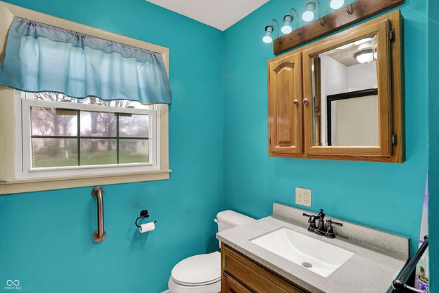 1578 Edgehill Road, Shelbyville, IN 46176