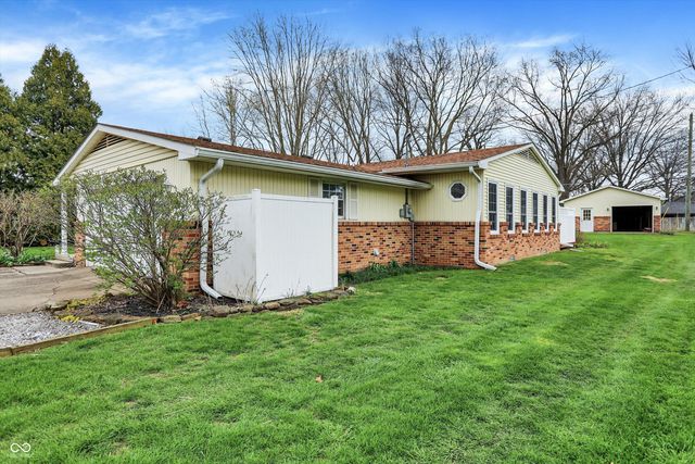 1578 Edgehill Road, Shelbyville, IN 46176