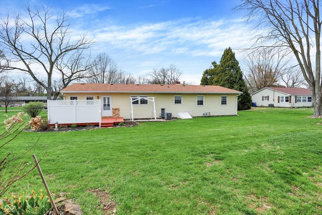 1578 Edgehill Road, Shelbyville, IN 46176