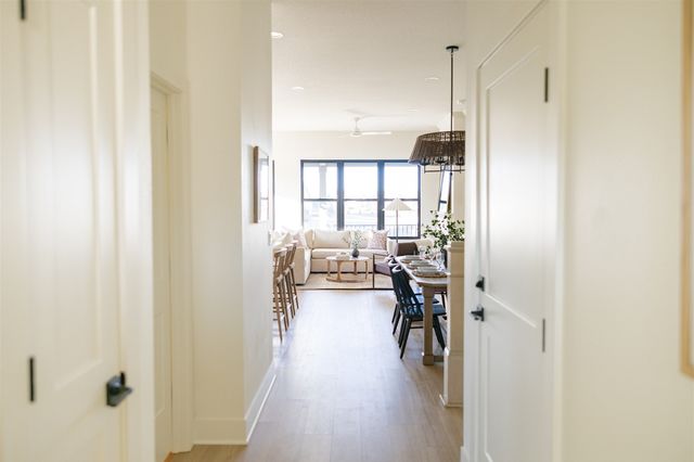 288 S Marigold Avenue, West Des Moines, IA 50266