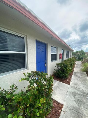 820 14th Street 2, West Palm Beach, FL 33401