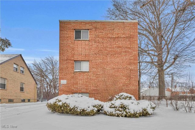 16703 Harvard Avenue, Cleveland, OH 44128