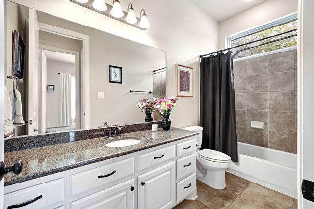 525 Adventurous Shield Drive, Lewisville, TX 75056