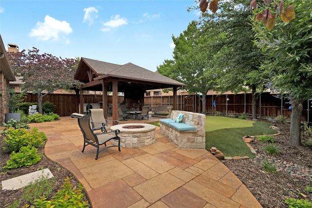 525 Adventurous Shield Drive, Lewisville, TX 75056