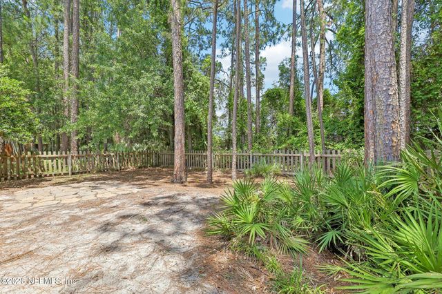 1667 HIGHLAND VIEW Court, Fleming Island, FL 32003