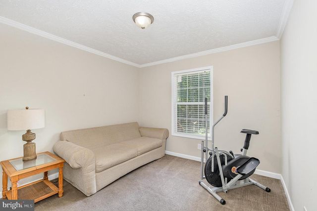 33101 JUNIPER LN, Locust Grove, VA 22508