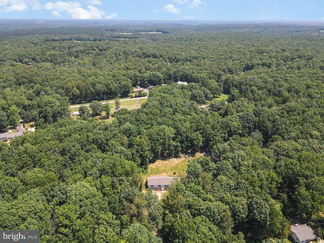 33101 JUNIPER LN, Locust Grove, VA 22508