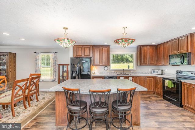 33101 JUNIPER LN, Locust Grove, VA 22508