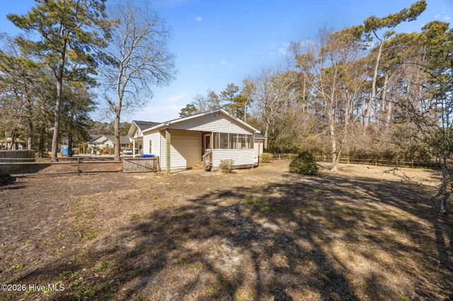 130 NW 25th Street, Oak Island, NC 28465