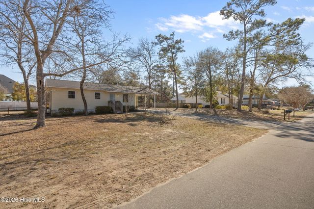 130 NW 25th Street, Oak Island, NC 28465