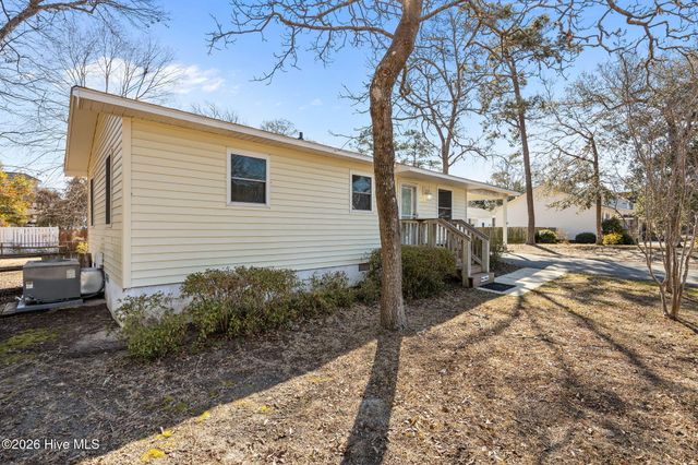 130 NW 25th Street, Oak Island, NC 28465