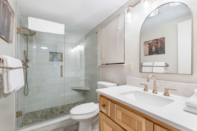 56856 Enterprise Drive # D3, Sunriver, OR 97707