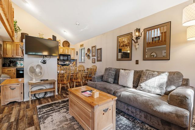 56856 Enterprise Drive # D3, Sunriver, OR 97707