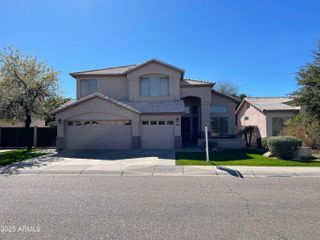 341 W HELENA Drive, Phoenix, AZ 85023