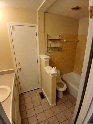 16 Narragansett Pl, Sherwood, AR 72120