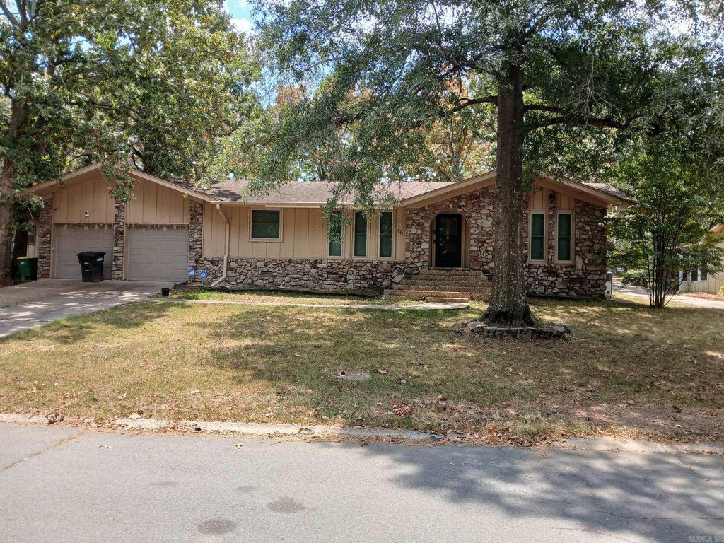 16 Narragansett Pl, Sherwood, AR 72120