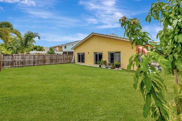 12113 SW 249th St, Homestead, FL 33032