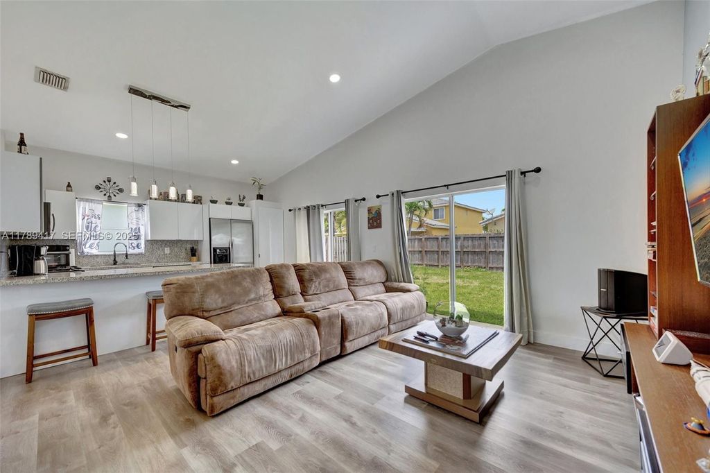 12113 SW 249th St, Homestead, FL 33032