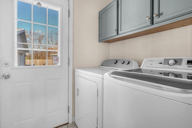 9606 Candlewick Road W, Demotte, IN 46310