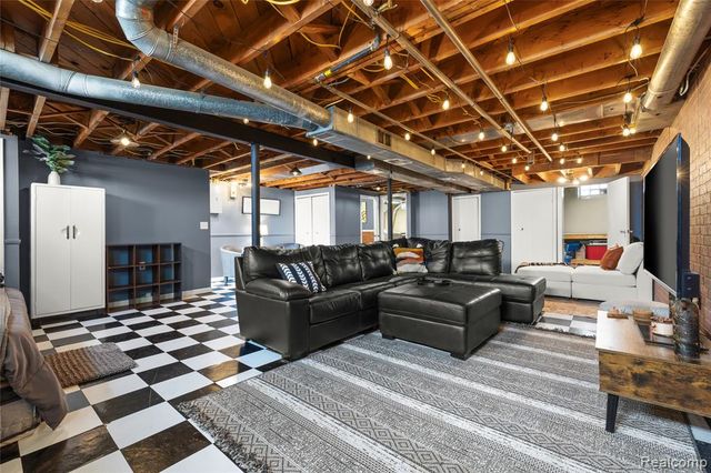 14911 Cook Street, Southgate, MI 48195