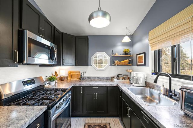 14911 Cook Street, Southgate, MI 48195